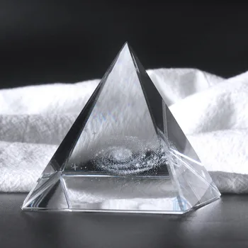 100mm K9 Crystal Piramidės 3D Lazeriu Graviruotas galaxy kristalų Prespapjė
