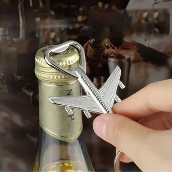 Kūrybos metalo keychain lėktuvo butelio atidarytuvas pakabukas apdailos paketų prižiūrėtojų raktinę maža dovana